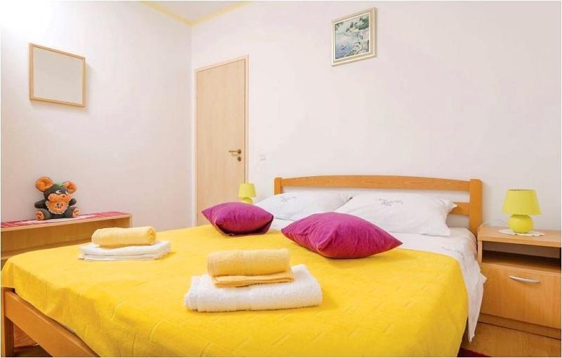 Yellow House Apartament *